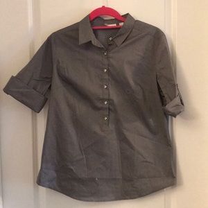 Gray Relaxed Short Sleeve Professional Buttoned.